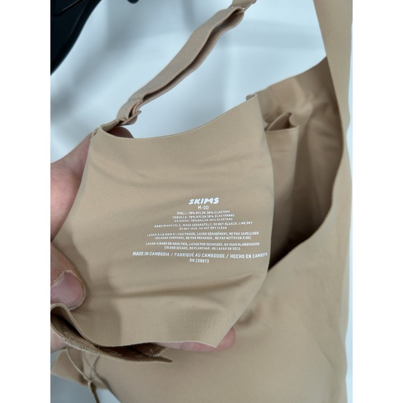 Skims Naked Scoop Bra Wireless Padded Clay Beige‎ Tan Size Medium M DD - Picture 4 of 6